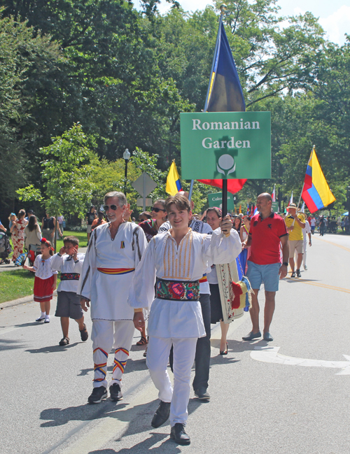 Romanian Cultural Garden in Parade of Flags at One World Day 2021