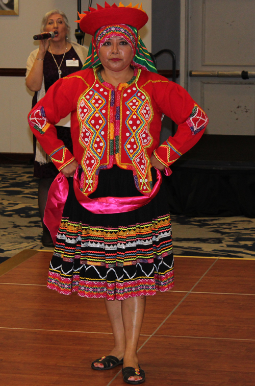 Racies Danzaz Del Peru dancers