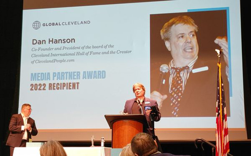 Dan Hanson receiving award