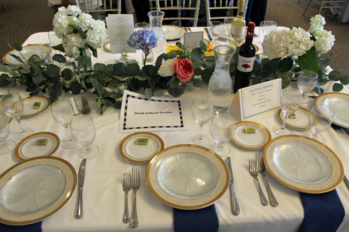 Blue and white (colors of Greek flag) table settings