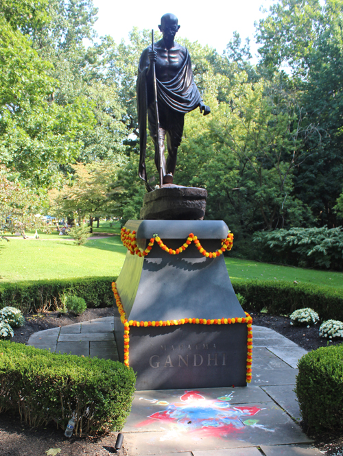 Gandhi statue in India Cultural Garden on One World Day 2023