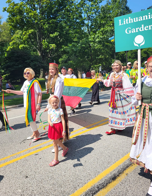 Lithuanian Cultural Garden in Parade of Flags