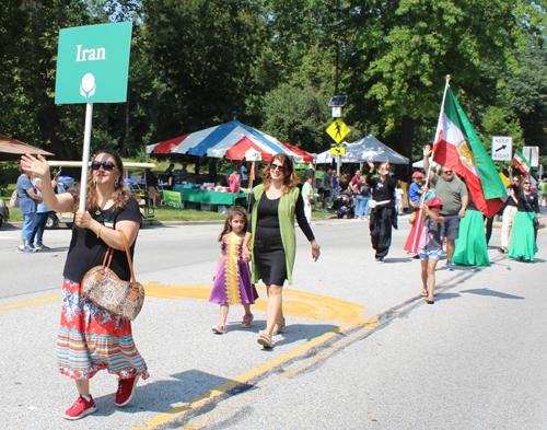 Iranian community in Parade of Flags on One World Day