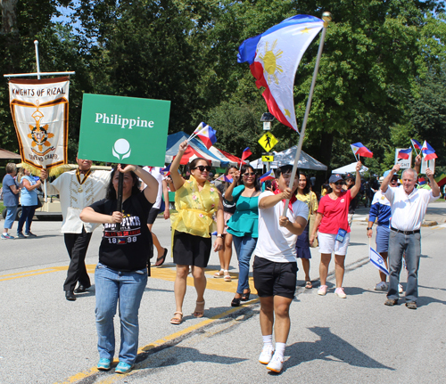 Filipino community in the Parade of Flags on One World Day