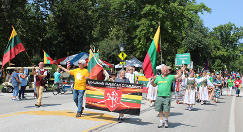 Lithuanian Cultural Garden in Parade of Flags