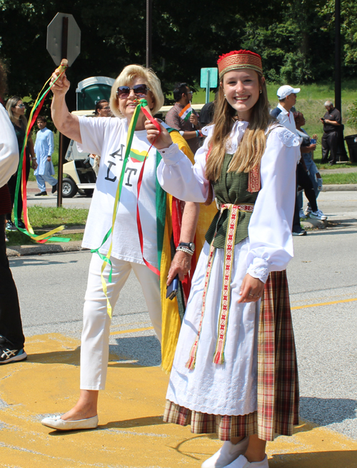 Lithuanian Cultural Garden in Parade of Flags