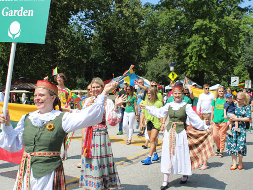 Lithuanian Cultural Garden in Parade of Flags