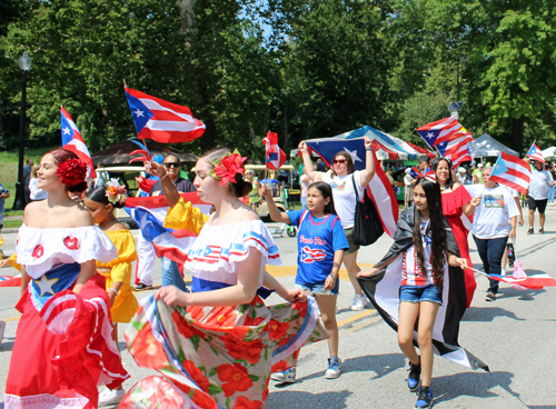 Puerto Rican community in Parade of Flags on One World Day