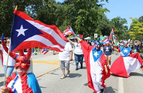 Puerto Rican community in Parade of Flags on One World Day