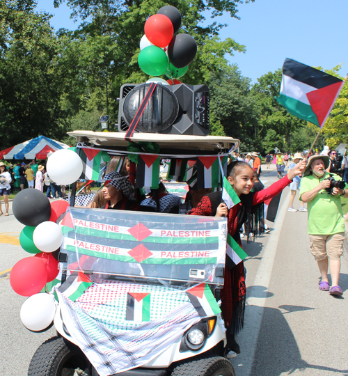 Cleveland Palestinian Community in the Parade of Flags at One World Day