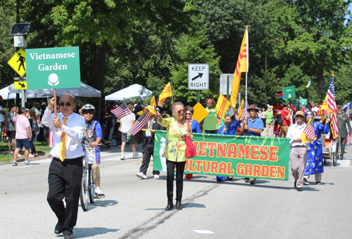 Vietnamese Cultural Garden in the Parade of Flags on One World Day