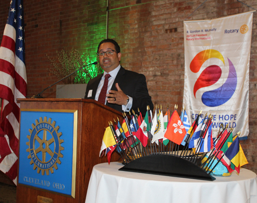 Esperanza Executive Director Victor Ruiz