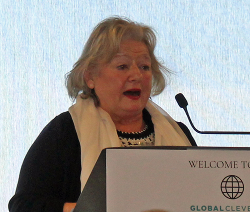  Elizabeth Papp Taylor