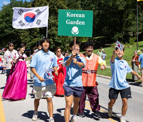 Korean Cultural Garden in the Parade of Flags on One World Day 2025