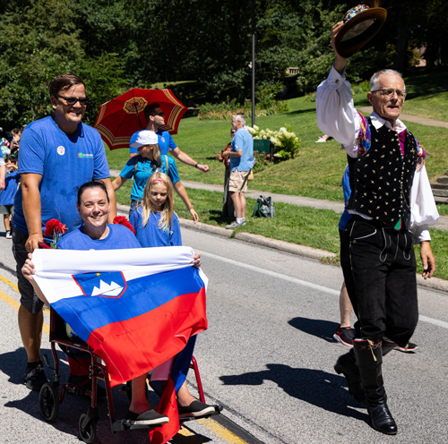 Slovenian Cultural Garden in Parade of Flags at One World Day 2025
