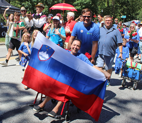 Slovenian Cultural Garden in Parade of Flags at One World Day 2025