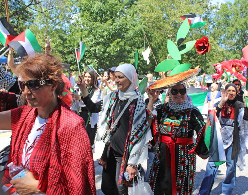 Cleveland Palestinian Garden in the Parade of Flags at One World Day
