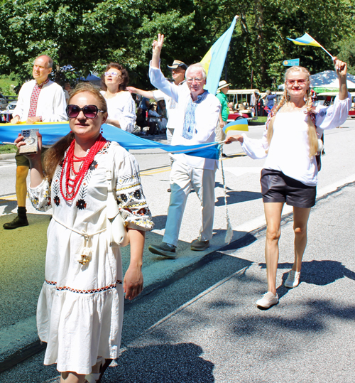 Ukrainian Cultural Garden in Parade of Flags at One World Day 2025
