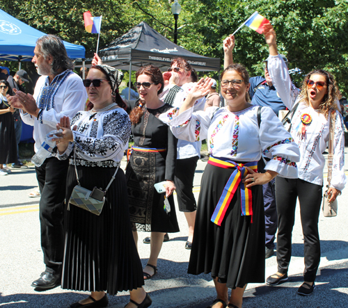 Romanian Cultural Garden in Parade of Flags on One World Day 2025