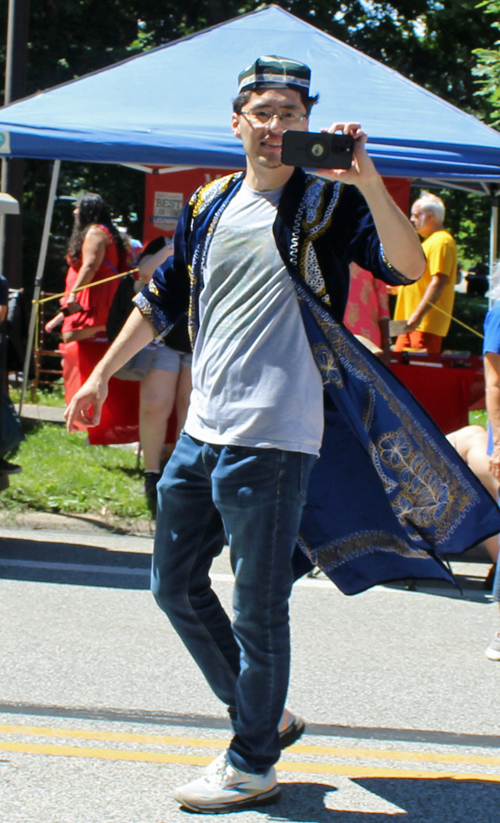 Uzbek Cultural Garden in the Parade of Flags on One World Day 2025
