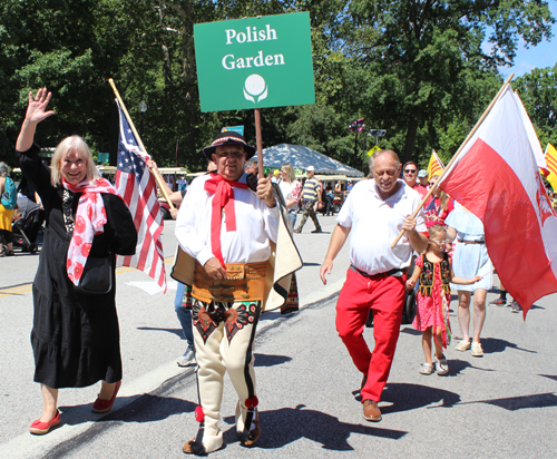 Polish Cultural Garden in Parade of Flags on One World Day 2025