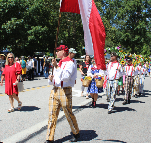 Polish Cultural Garden in Parade of Flags on One World Day 2025