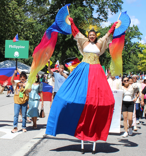 Filipino community in the Parade of Flags on One World Day 2025