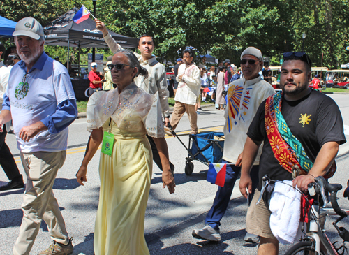 Filipino community in the Parade of Flags on One World Day 2025