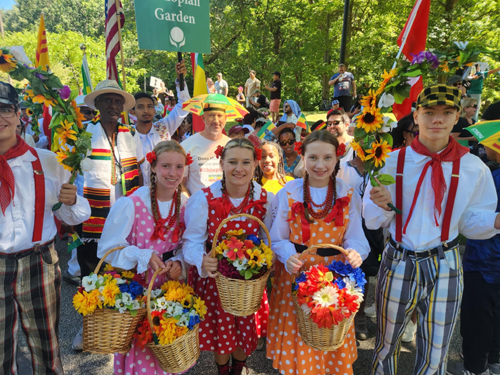 Polish Cultural Garden in Parade of Flags on One World Day 2025