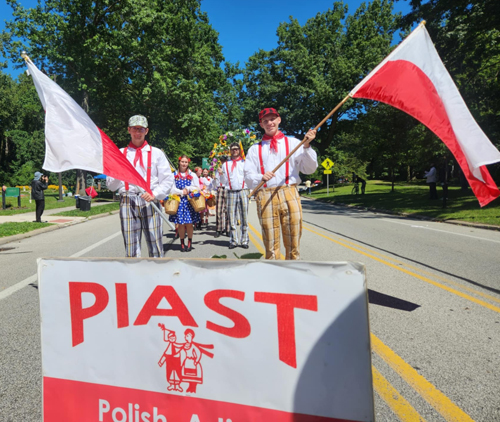 Polish Cultural Garden in Parade of Flags on One World Day 2025