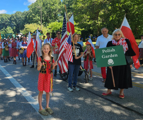 Polish Cultural Garden in Parade of Flags on One World Day 2025