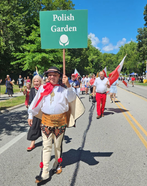 Polish Cultural Garden in Parade of Flags on One World Day 2025