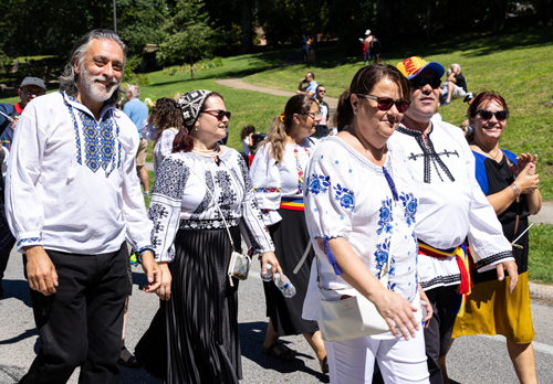 Romanian Cultural Garden in Parade of Flags on One World Day 2025