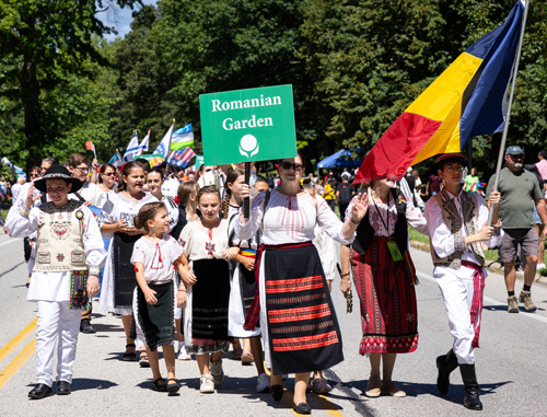 Romanian Cultural Garden in Parade of Flags on One World Day 2025