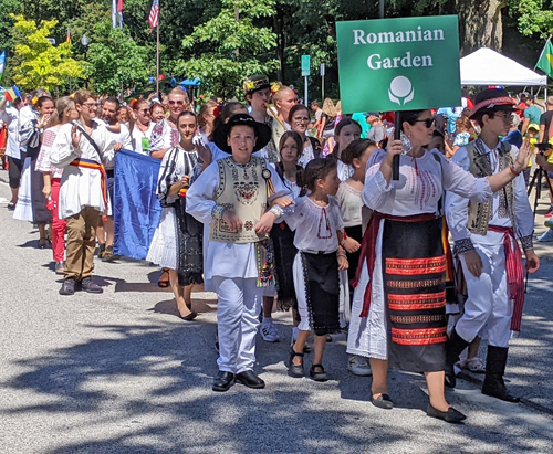 Romanian Cultural Garden in Parade of Flags on One World Day 2025
