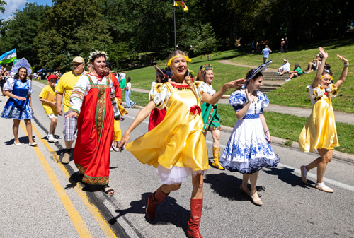Russian Cultural Garden in the Parade of Flags on One World Day 2025