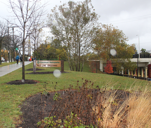 Red Line Greenway Plaza