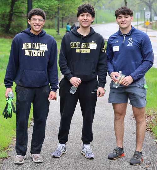 Cultural Gardens volunteers on Earth Day from JCU