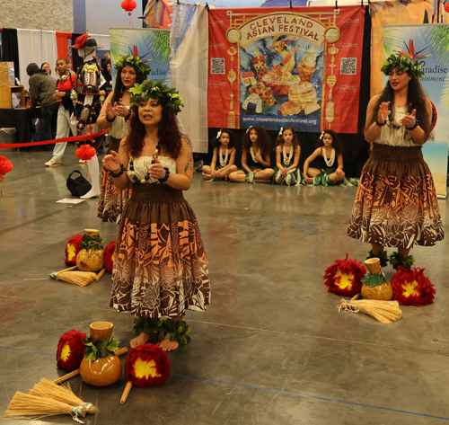 Pacific Paradise Entertainment Hula dance at Fan Expo