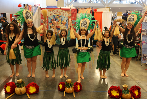 Pacific Paradise Entertainment Polynesian dance at Fan Expo