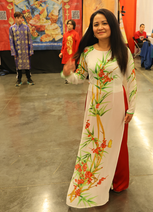 Vietnamese community in Fashion Show
