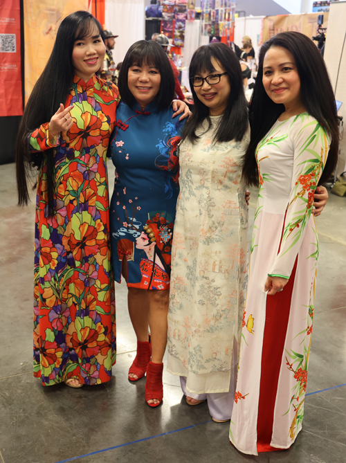 Vietnamesee ladies