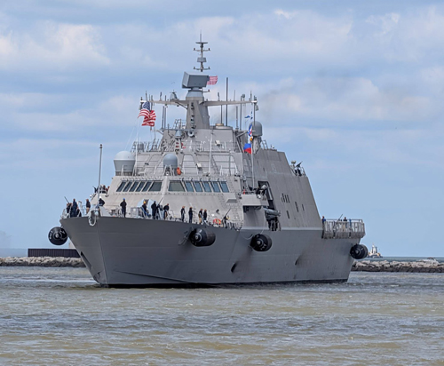 USS Cleveland (LCS 31) on Laker Erie at Cleveland