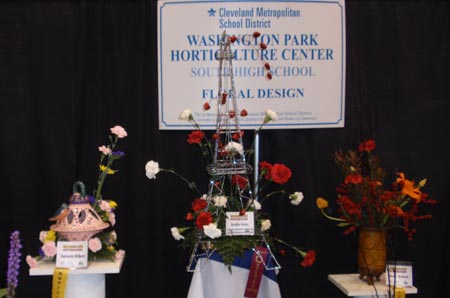 Floral designs from Cleveland school kids at the 2009 Cleveland Home and Garden Show (photos by Dan Hanson)