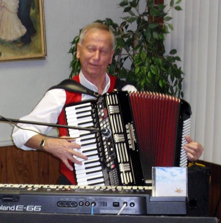 Stan Mejac and his accordion