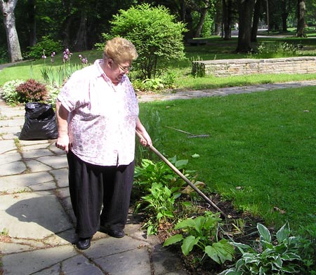 Dorothy Anne Schmelzer - German Cultural Garden volunteers (photos by Dan Hanson)