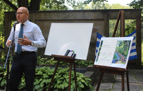 Athanasious Sarantopoulus teaching in the Greek Cultural Garden