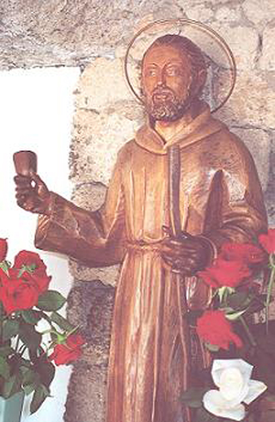 Saint Pedro de San José Betancur statue