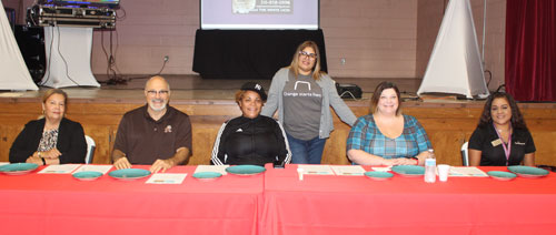 Judges in cooking competition