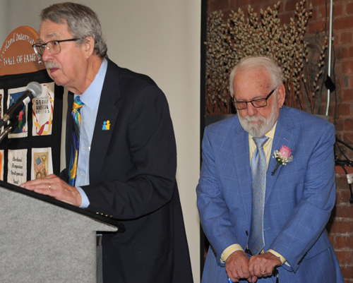 Andy Fedynsky inducts Taras Szmagala into the CIHF